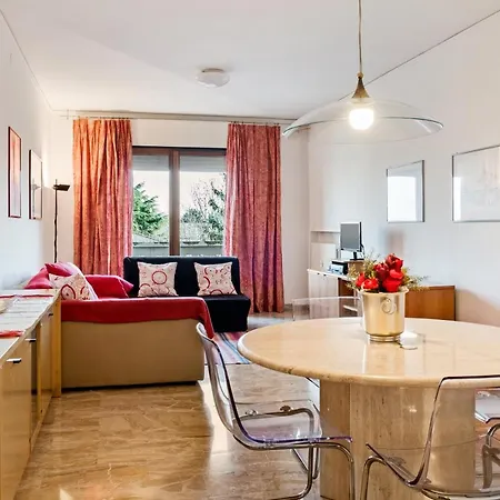 San Carlo Luminous Apartment *